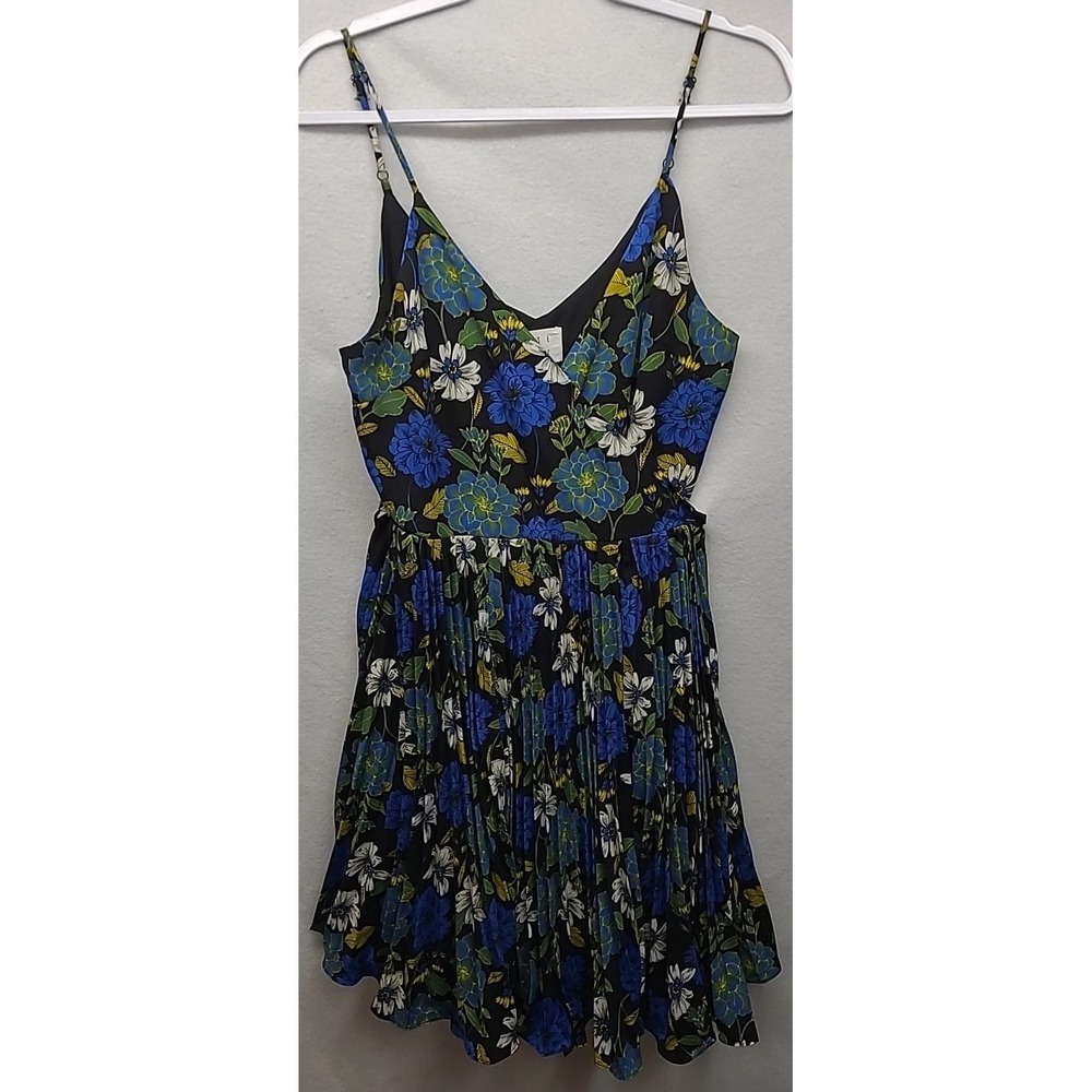 Lost + Wander Wrap Around Accordian Pleat Dress Dark Floral Strappy Summer M